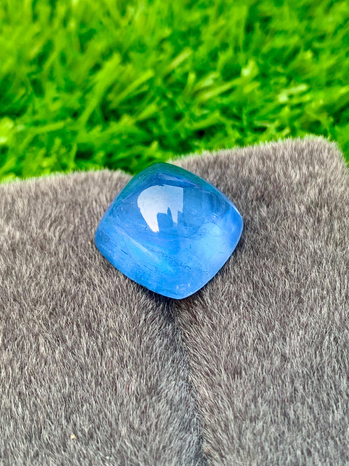 Santa Maria Blue Aquamarine Cabochon: 19 CT Oval Gemstone