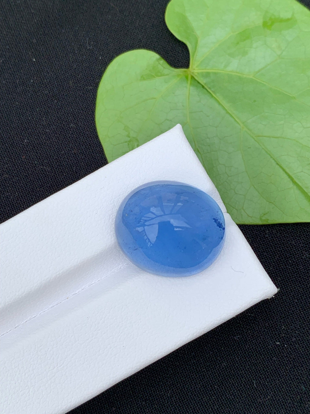 Santa Maria Aquamarine Cabochon: Deep Blue Gemstone, 22.40 CT