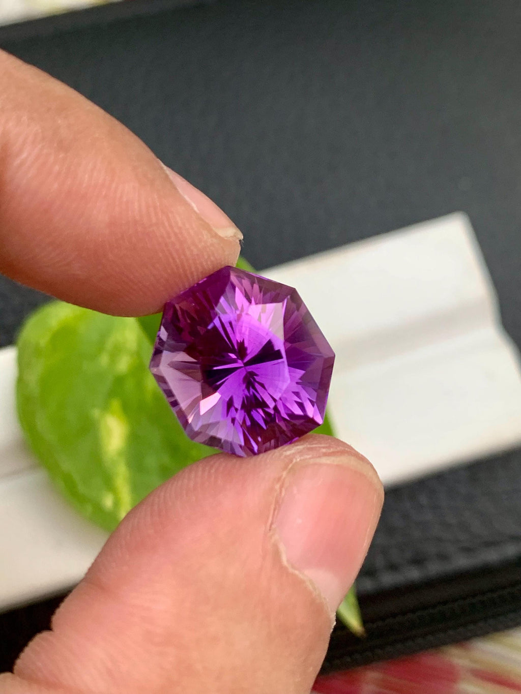 Deep Purple Amethyst Gemstone: 11.55 CT Fancy Flower Cut