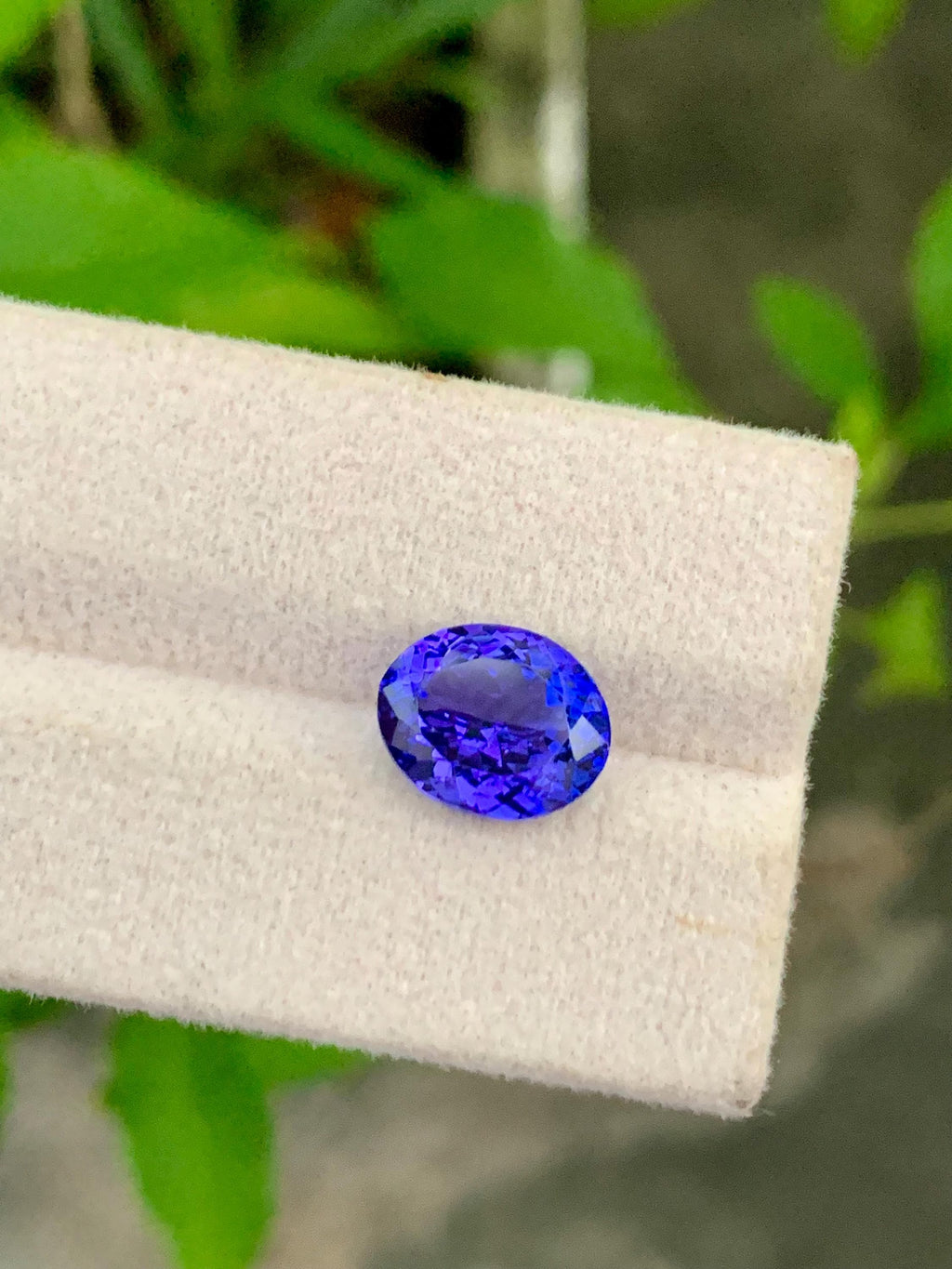 Oval Tanzanite Gemstone: December Birthstone, Jewelry Making (2.02 Carat, 12x9.5x6.5mm)