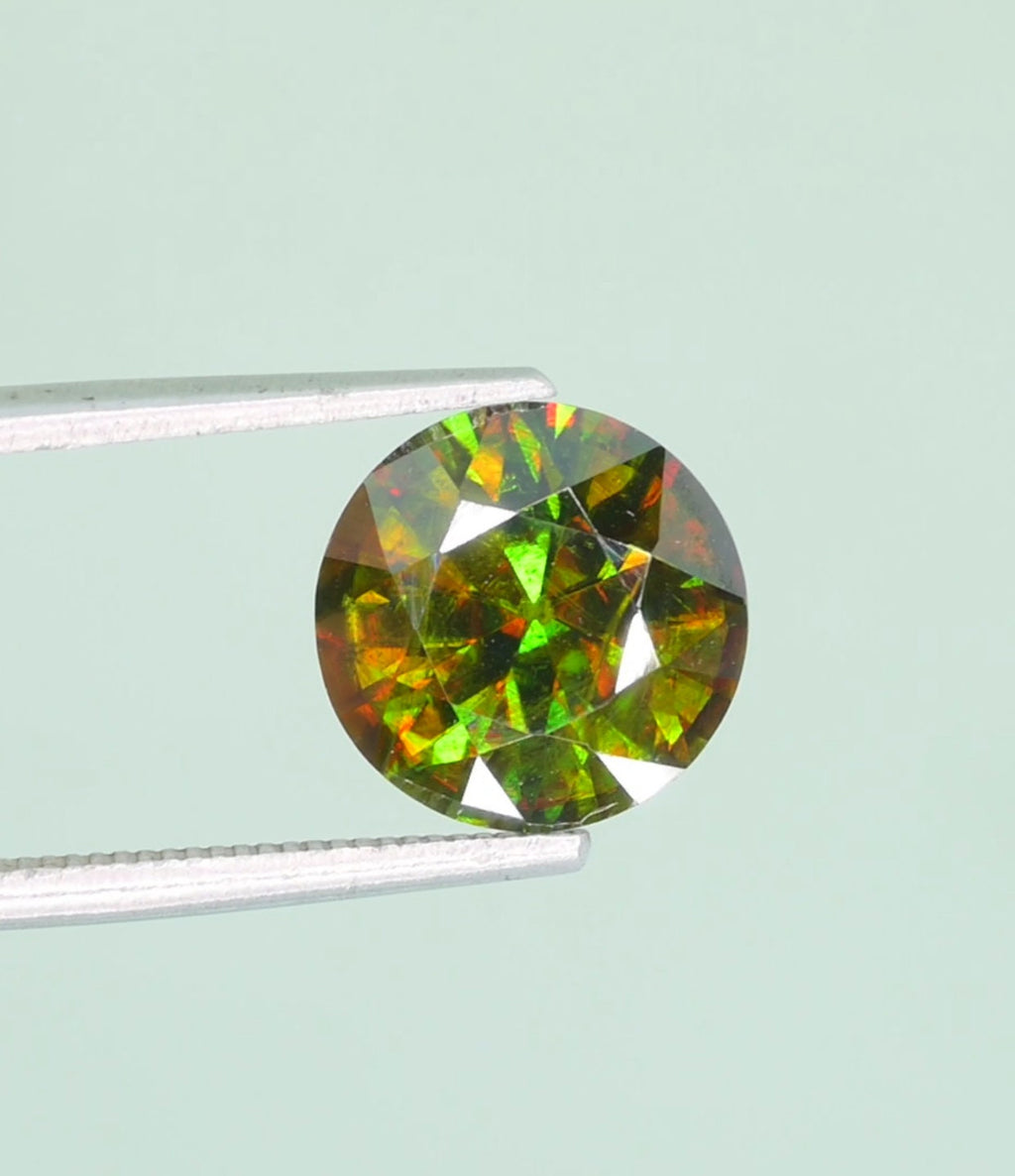 Green Sphene Gemstone: 1.6 CT Round Cut Jewelry Stone