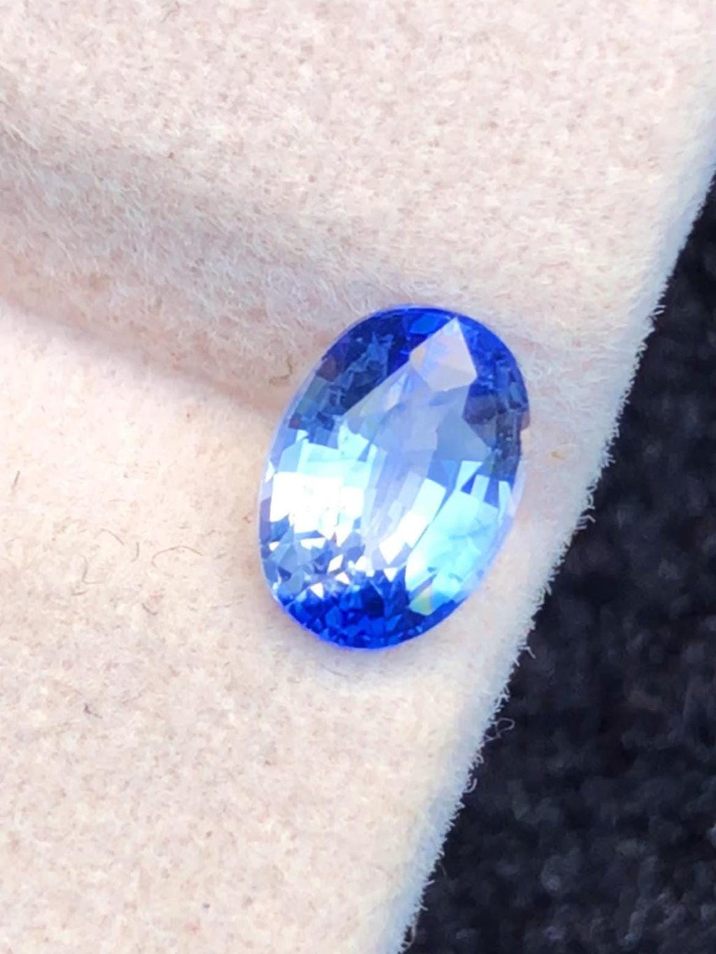 Blue Bi-Color Sapphire 0.93ct Oval Cut Sri Lanka