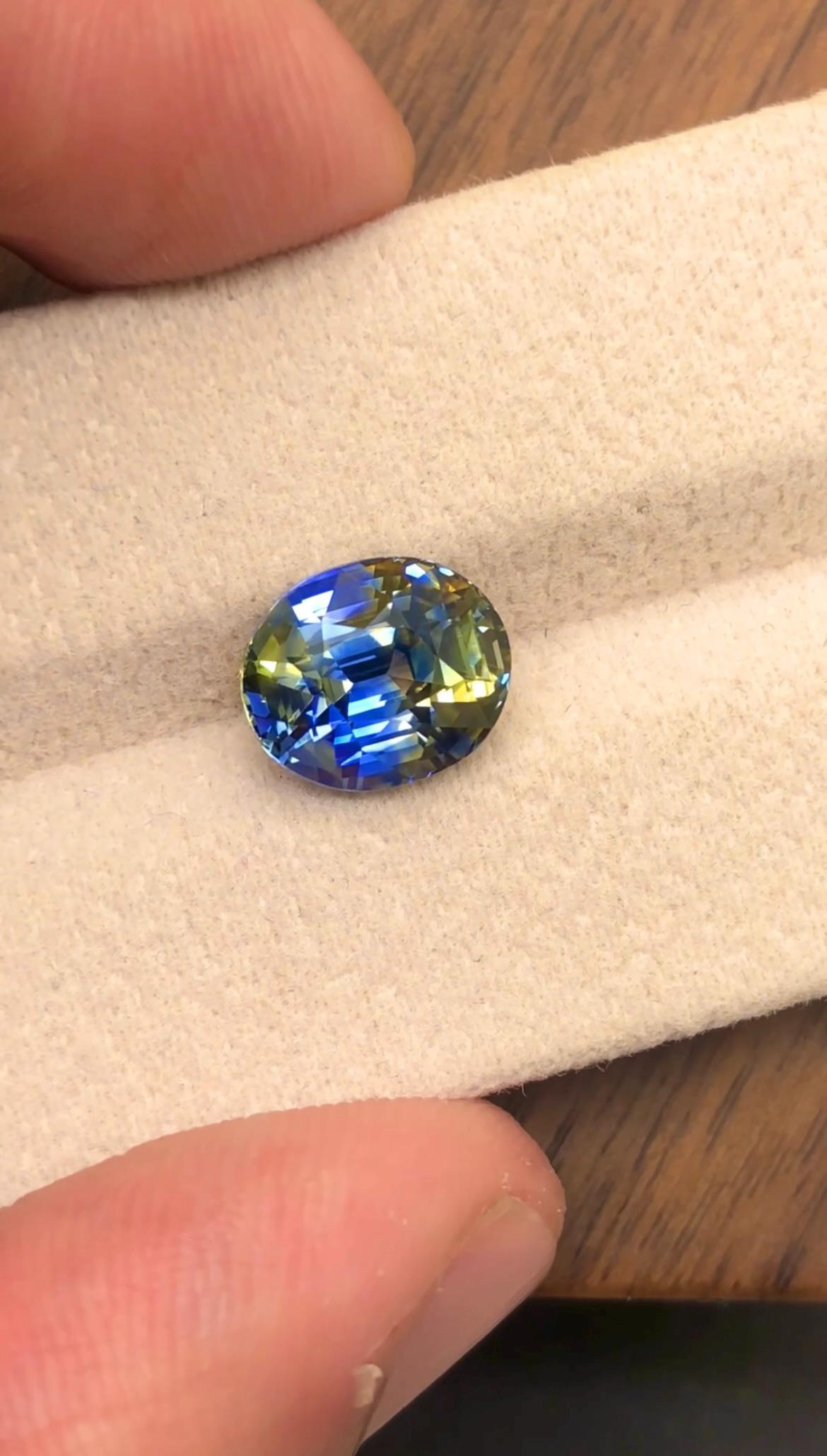 Bi Color Sapphire 4.17 Ct Oval Cut – Blue-Yellow Gem from Sri Lanka No Heat
