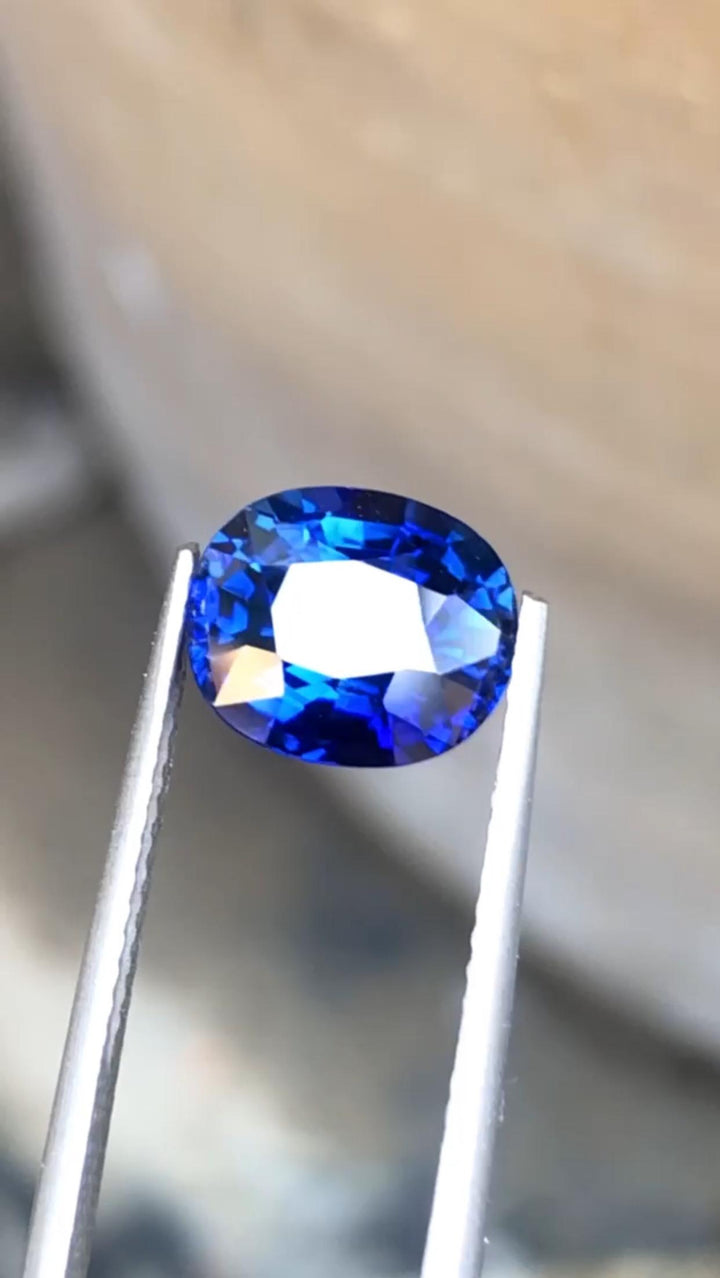 Royal Blue Sapphire Gemstone: 3.05 CT Cushion Cut, Certified