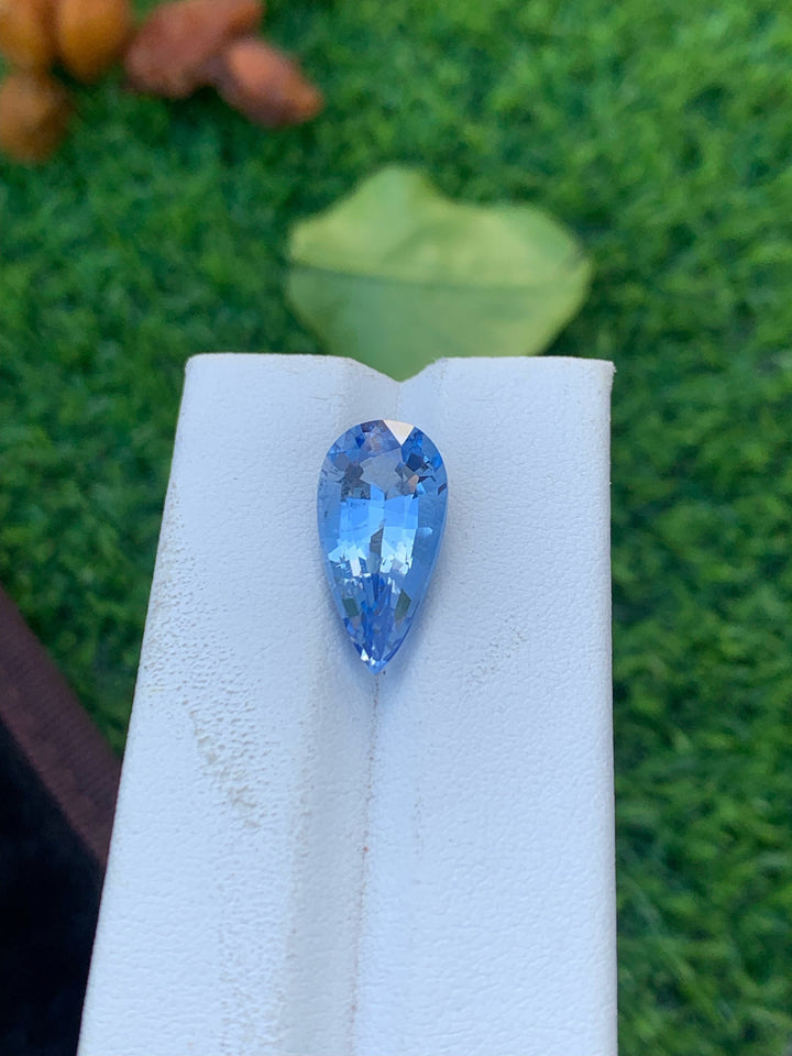 Santa Maria Aquamarine Gemstone: 6.55 Carat Pear Cut, Loupe Clean
