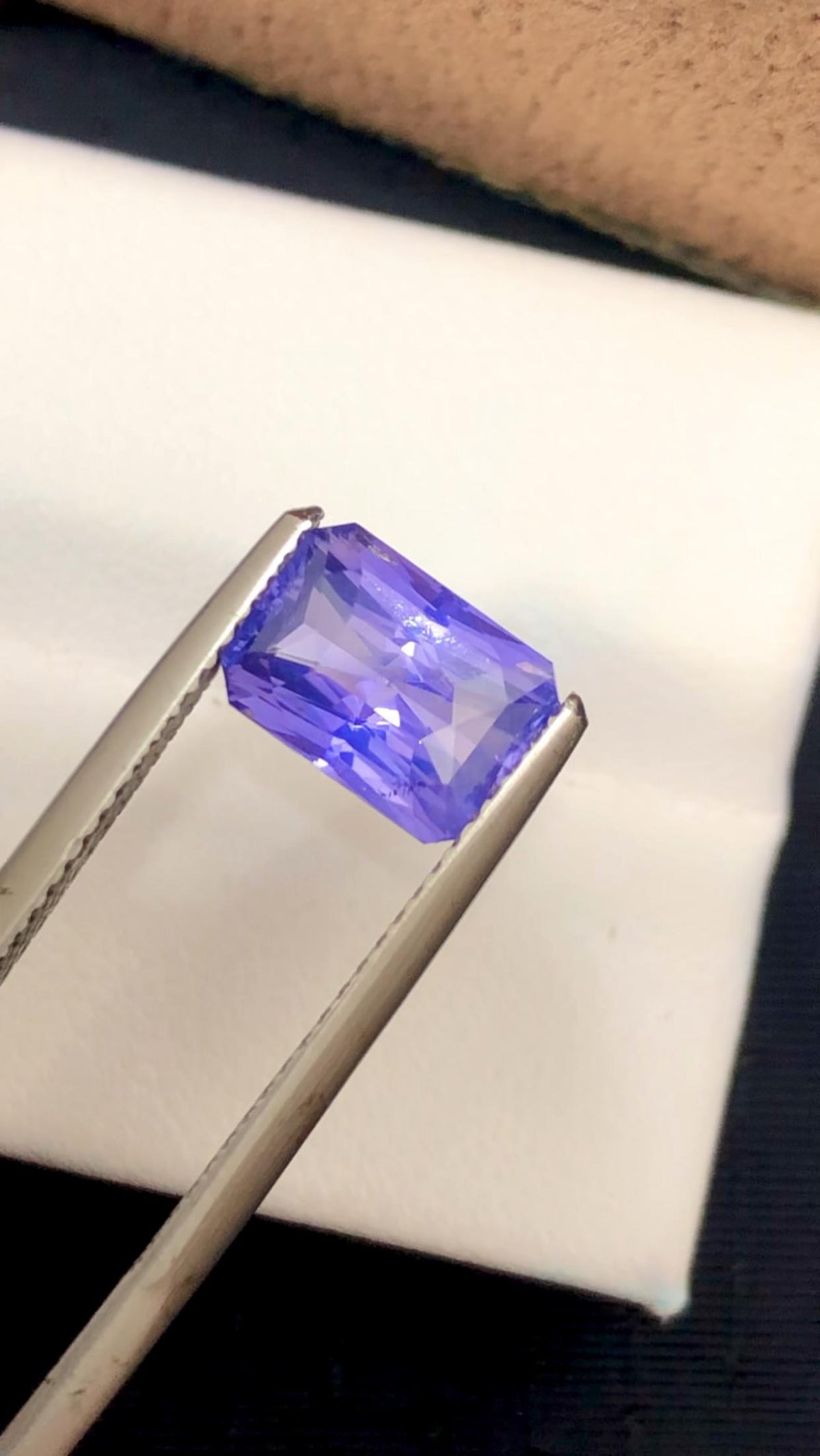 Natural Blue Sapphire Gemstone: 2.99 Carat, Fancy Cut, Certified