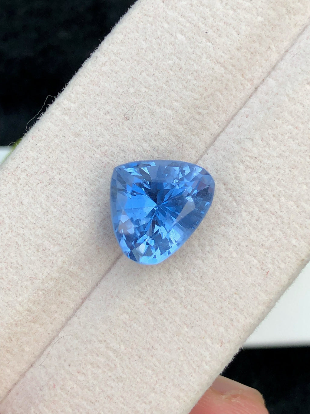 4.55 CT Santa Maria Aquamarine Gemstone: Deep Blue Heart, Brazil