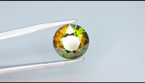 5 Carat Natural Chrome Sphene Gemstone: Nugget Green Titanite