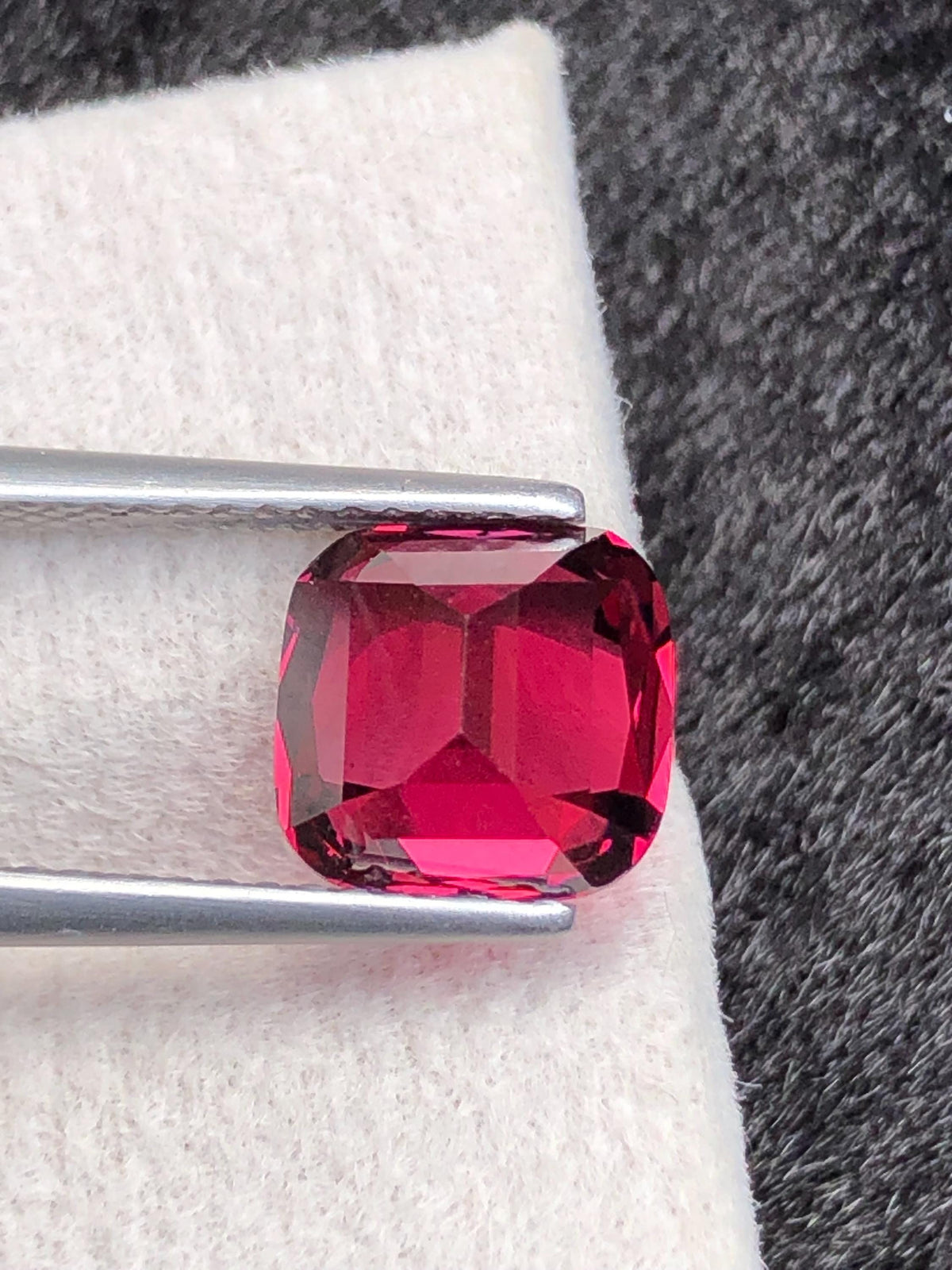 Tanga Mine Rhodolite Garnet 3.22ct Cushion Cut – Raspberry-Tone Tanzanian Gemstone