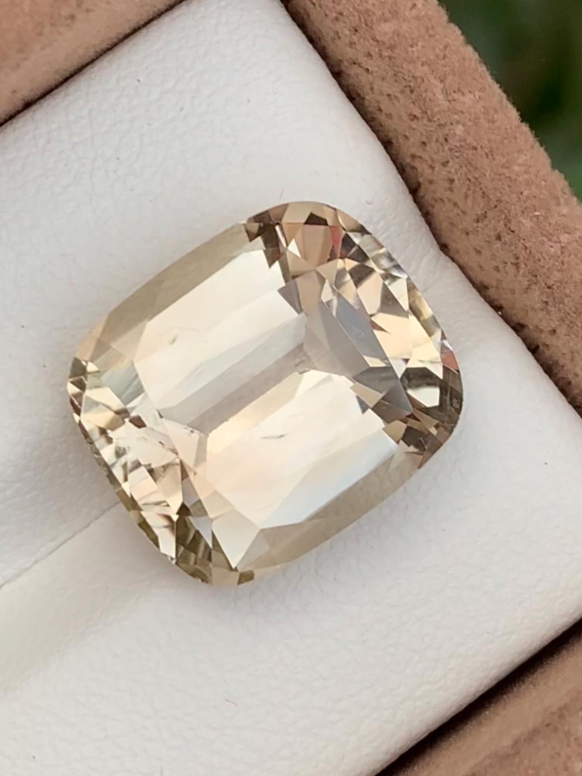 Golden Topaz 12.95ct Cushion Cut – Skardu Pakistan
