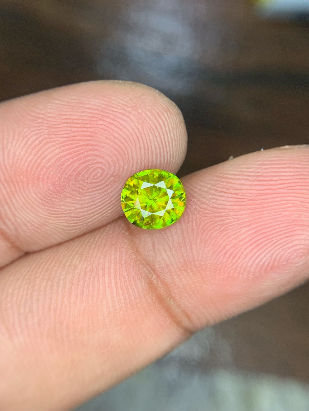 AAA Fire Sphene Gemstone: Natural Round Cut Titanite (1.05 CT)