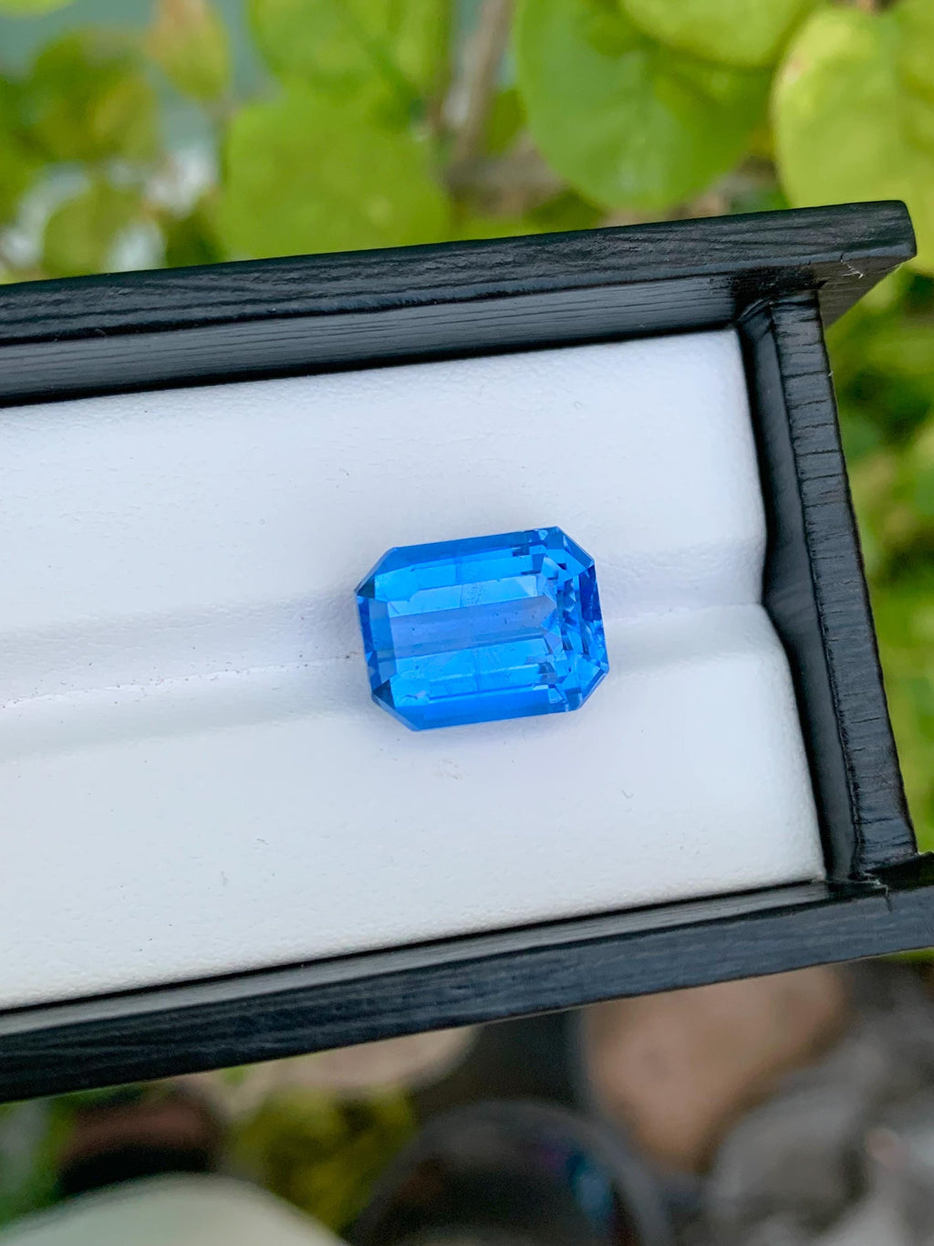 Santa Maria Aquamarine Beryl Gemstone: Emerald Cut Crystal Blue (15|12|10 MM)