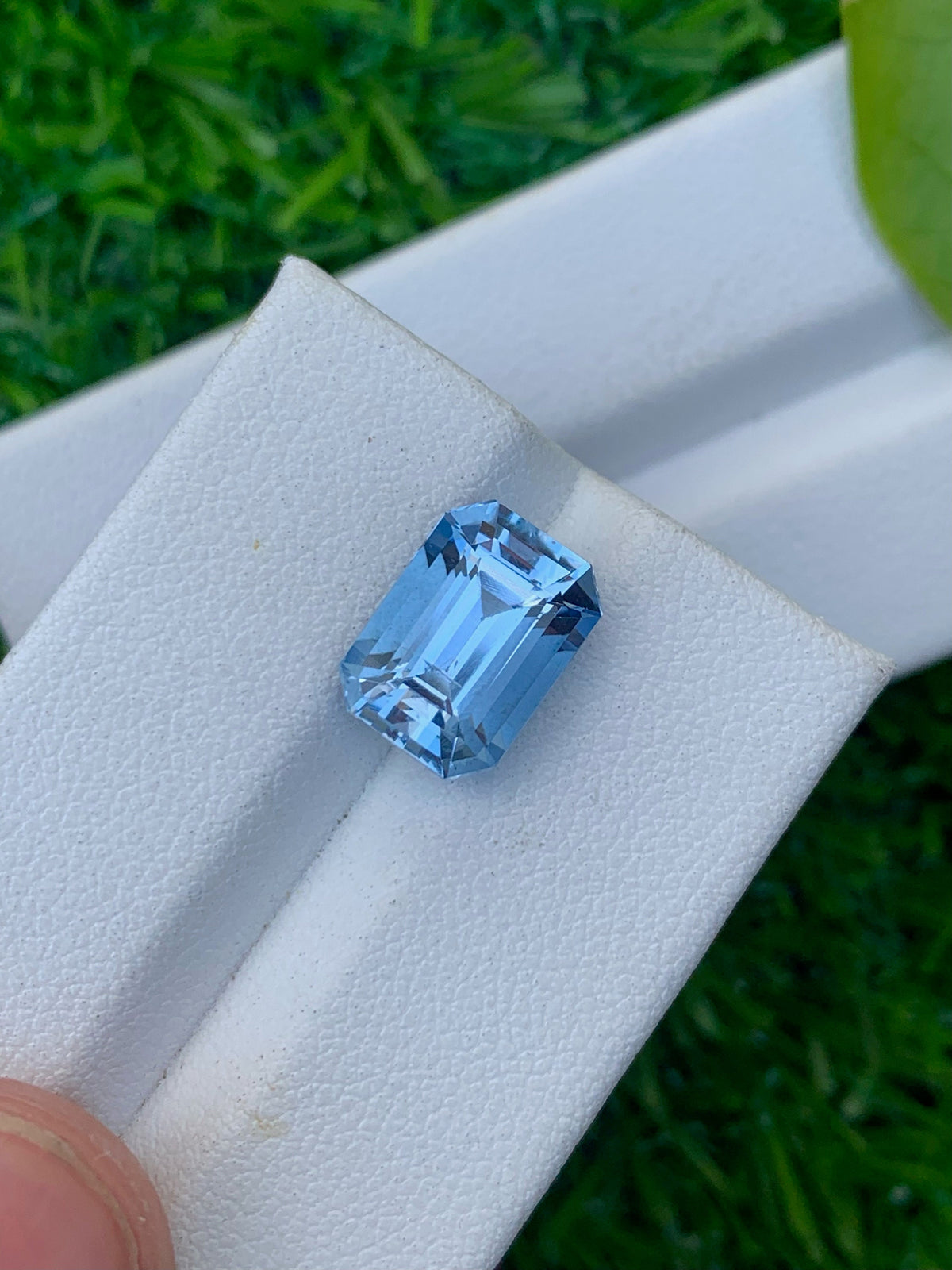 Santa Maria Aquamarine Stone: 4.10 CT Emerald Cut Loose Gemstone