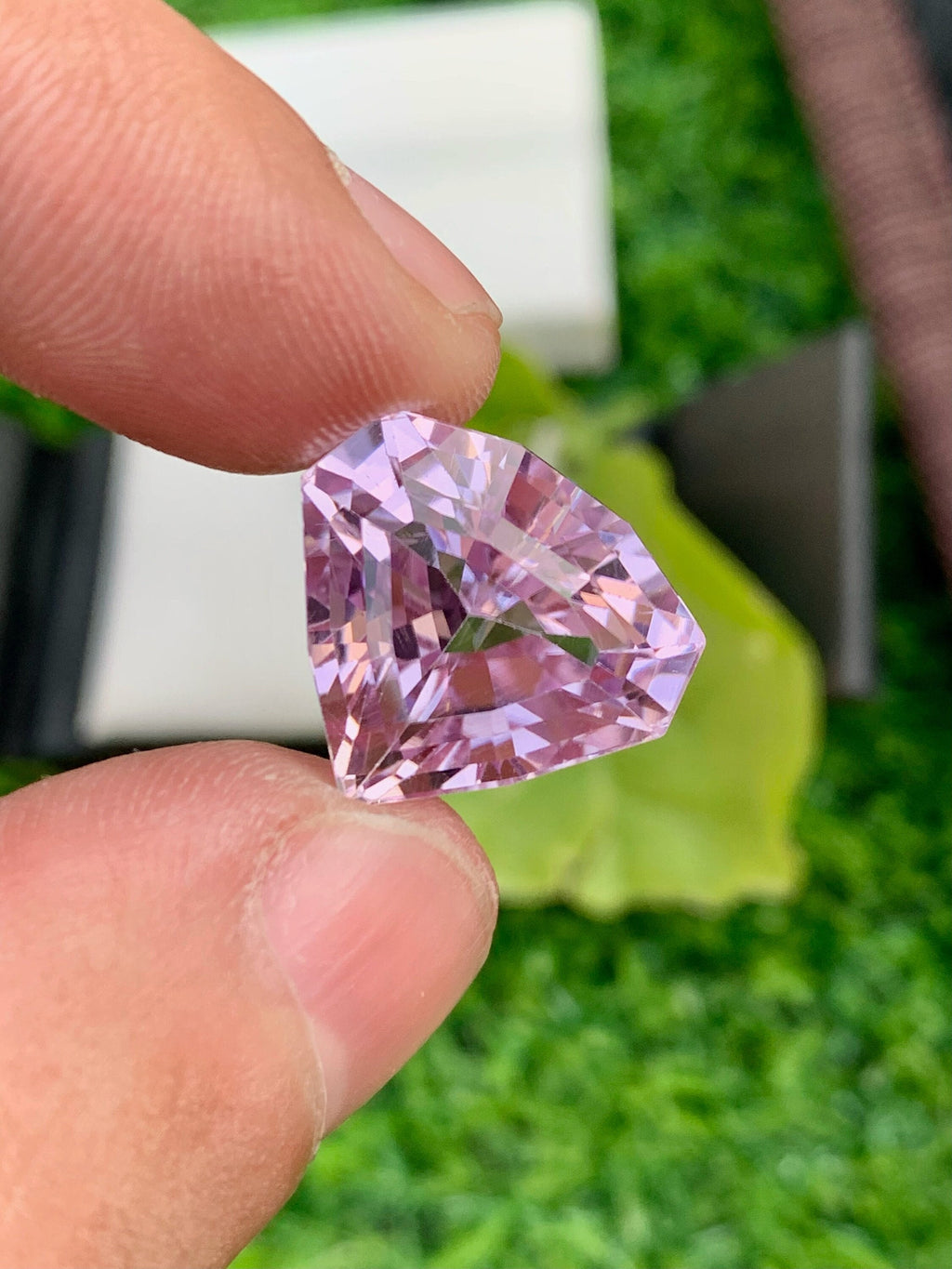 16.80 CT Eye Clean Pink Kunzite Gemstone: Fancy Cut Stone