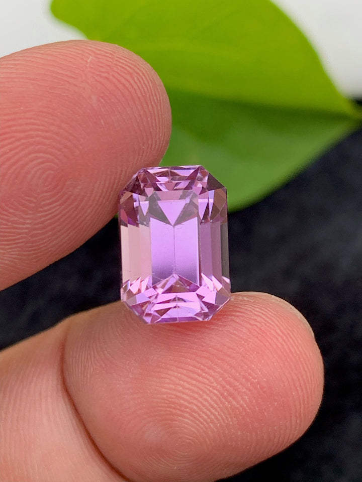 Violet Pink Kunzite Gemstone: 7.30 CT Emerald Cut, Afghanistan Origin