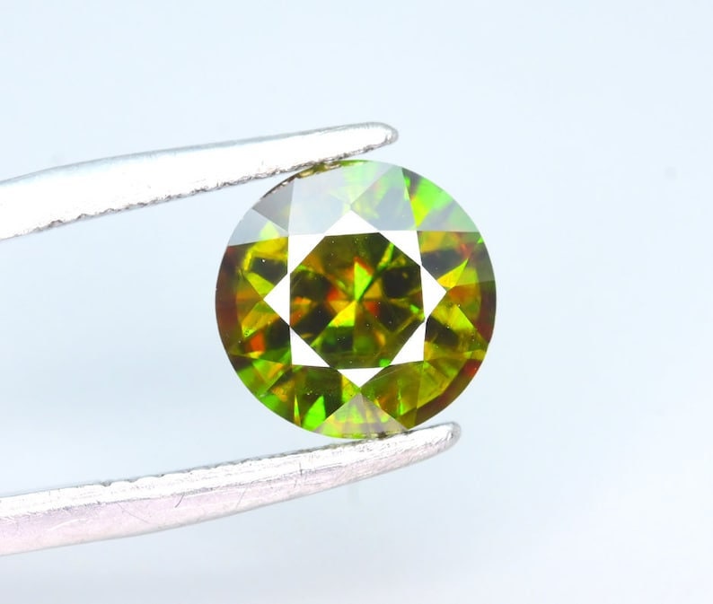 4.05 Carat Natural Chrome Sphene Gemstone: Nugget Green Loose Stone