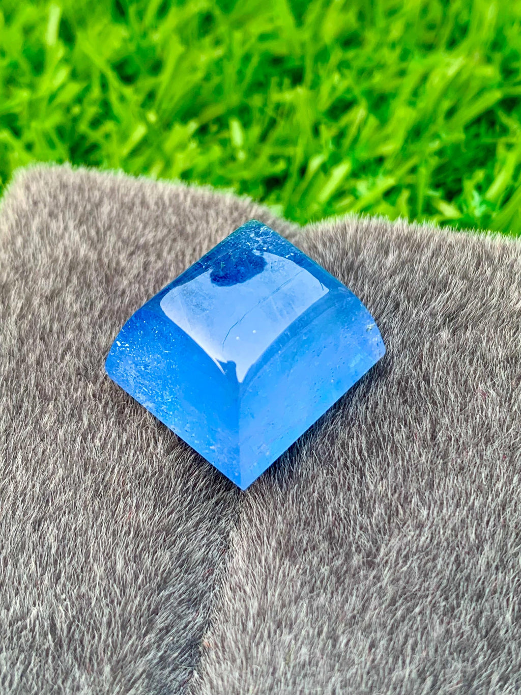 Santa Maria Aquamarine Cabochon: Sugarloaf Gemstone, 28.95 Carat