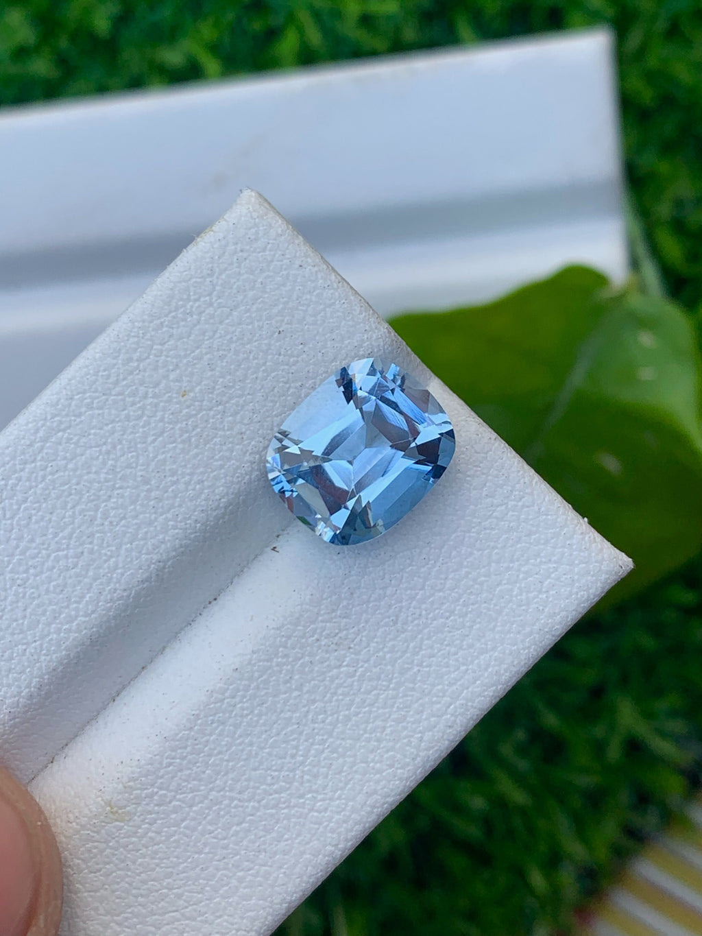 Santa Maria Aquamarine Gemstone: 3.85 CT Deep Blue Cushion Cut