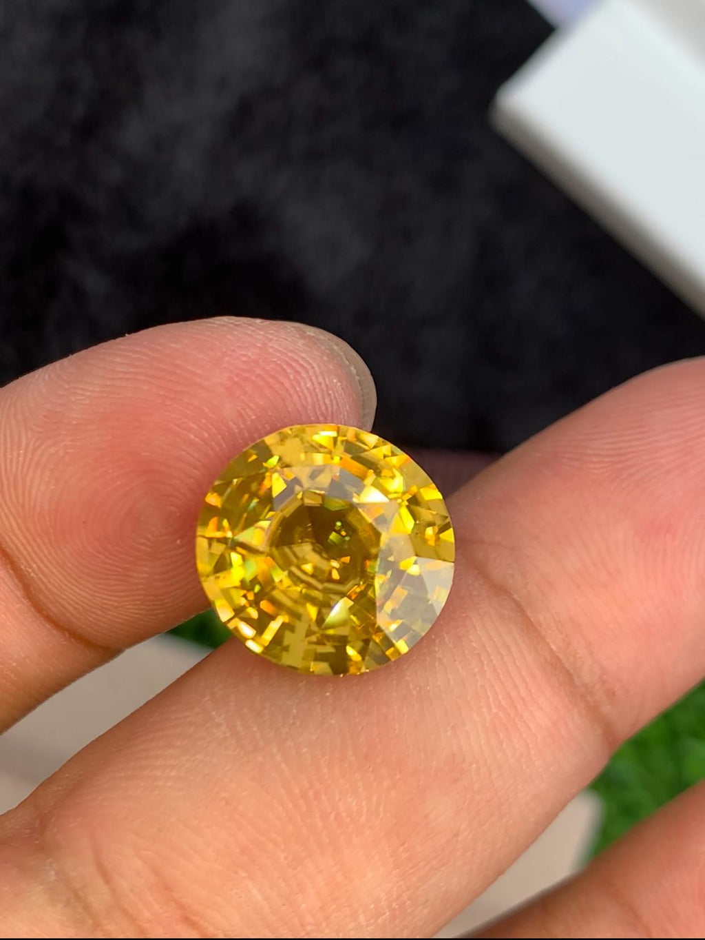 Yellow Zircon 11.00ct Oval Cut Gemstone from Sri Lanka