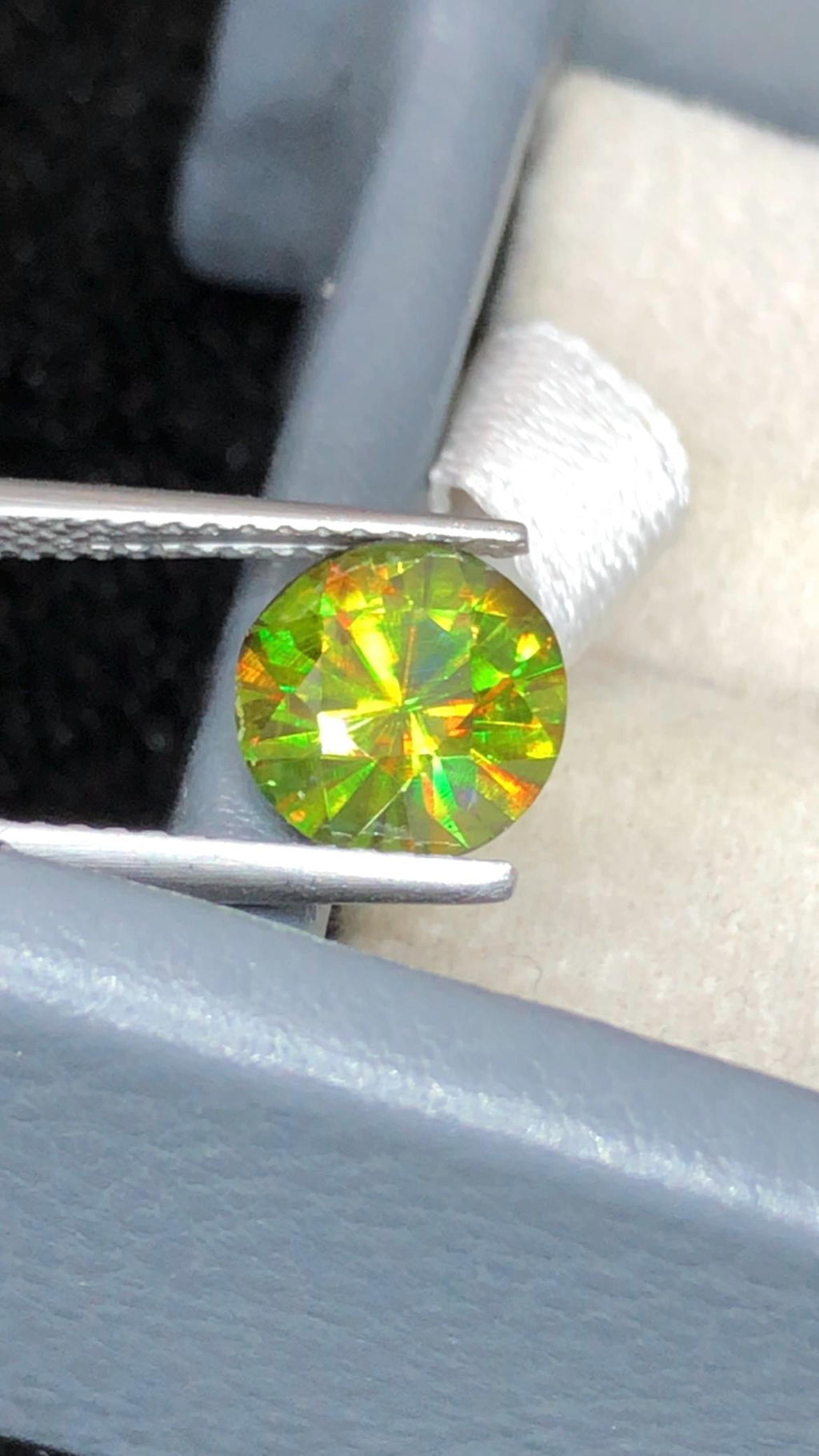 Chrome Green Sphene 1.90ct Round Cut From Madagascar
