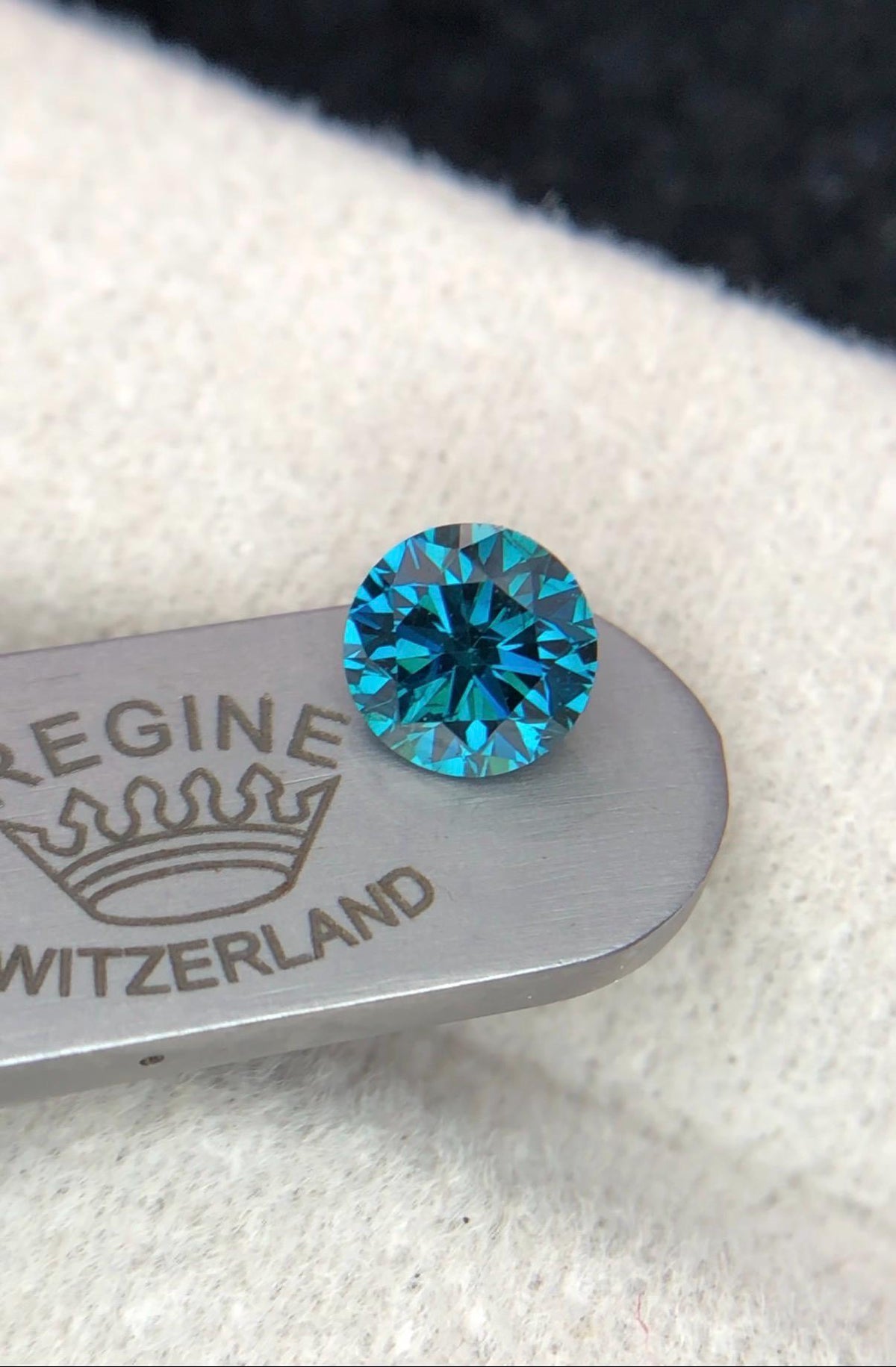Vivid Blue Diamond 0.45ct: Round Brilliant Cut Gemstone