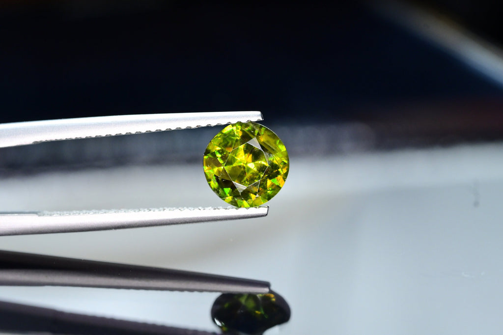 Natural Sphene Gemstone, Diamond Round Cut Ring\Jewelry Size Loose Gemstone. 1.50 Carats