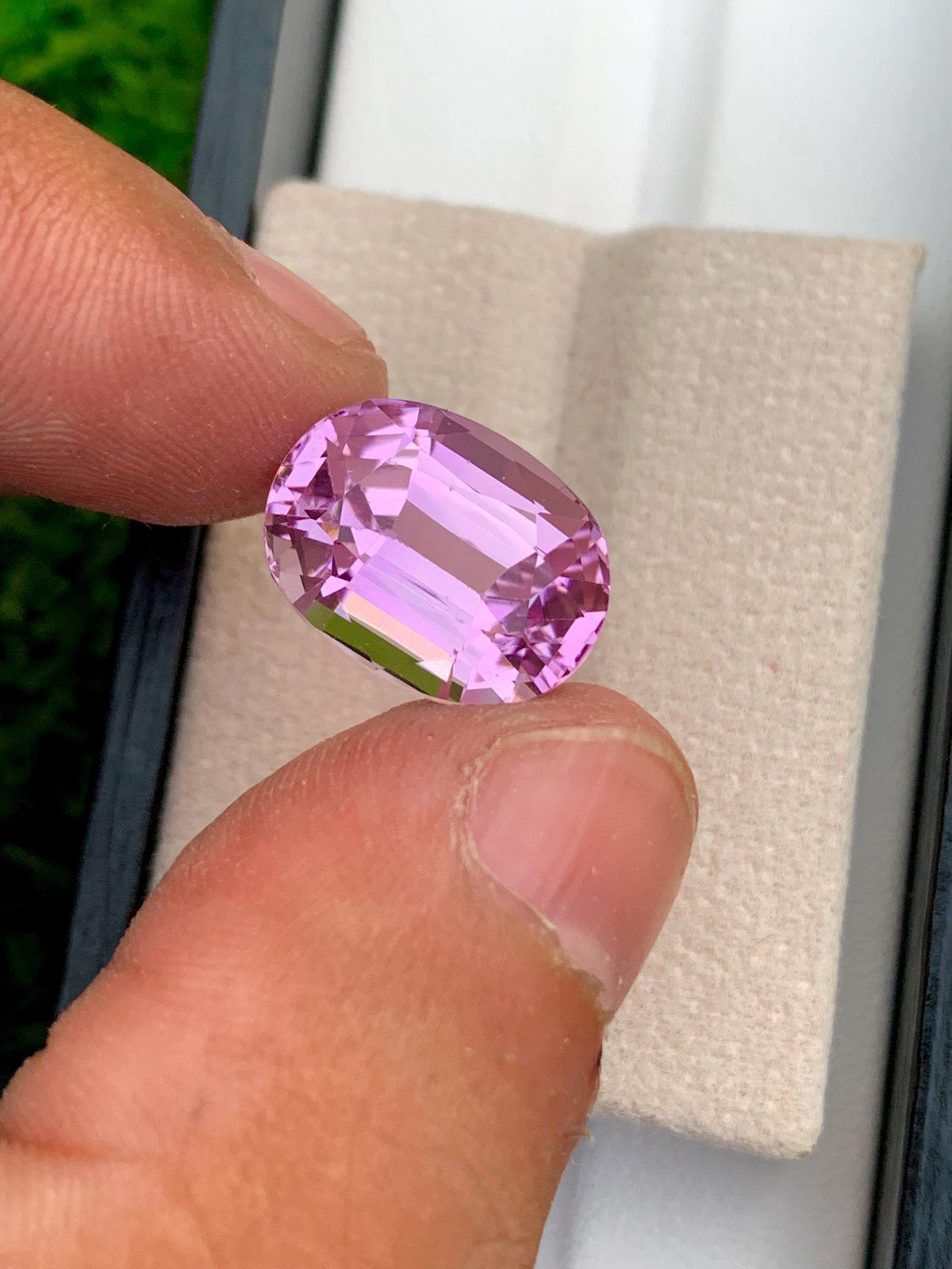 Natural Pink Kunzite Gemstone: Oval Faceted Loose Gem (11.15 CT)