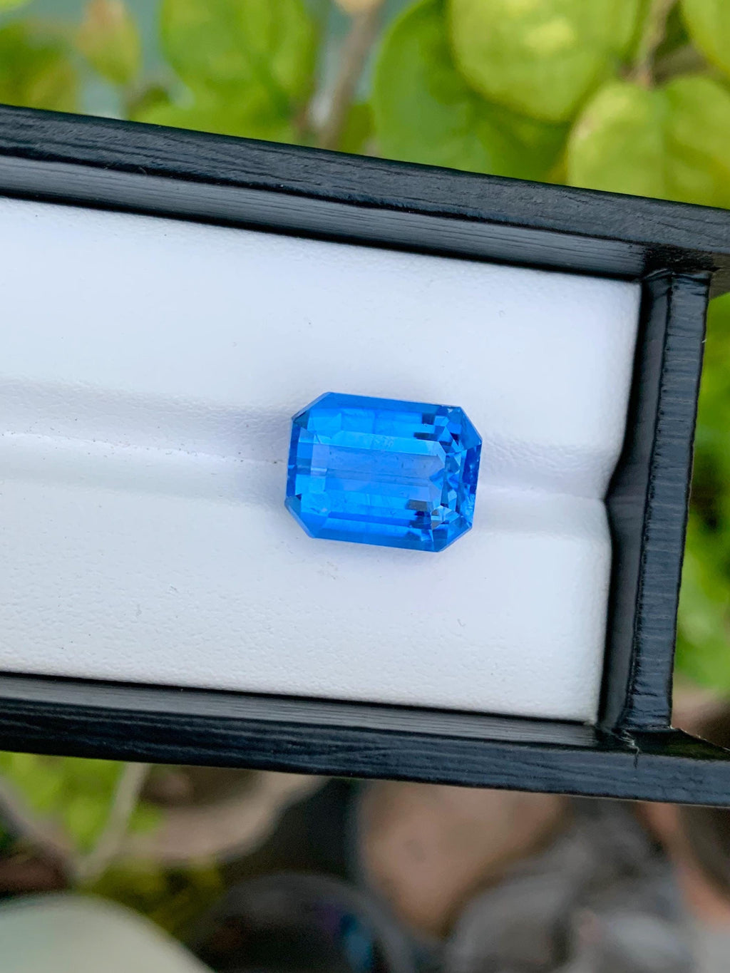 Santa Maria Aquamarine Beryl Gemstone: Emerald Cut Crystal Blue (15|12|10 MM)
