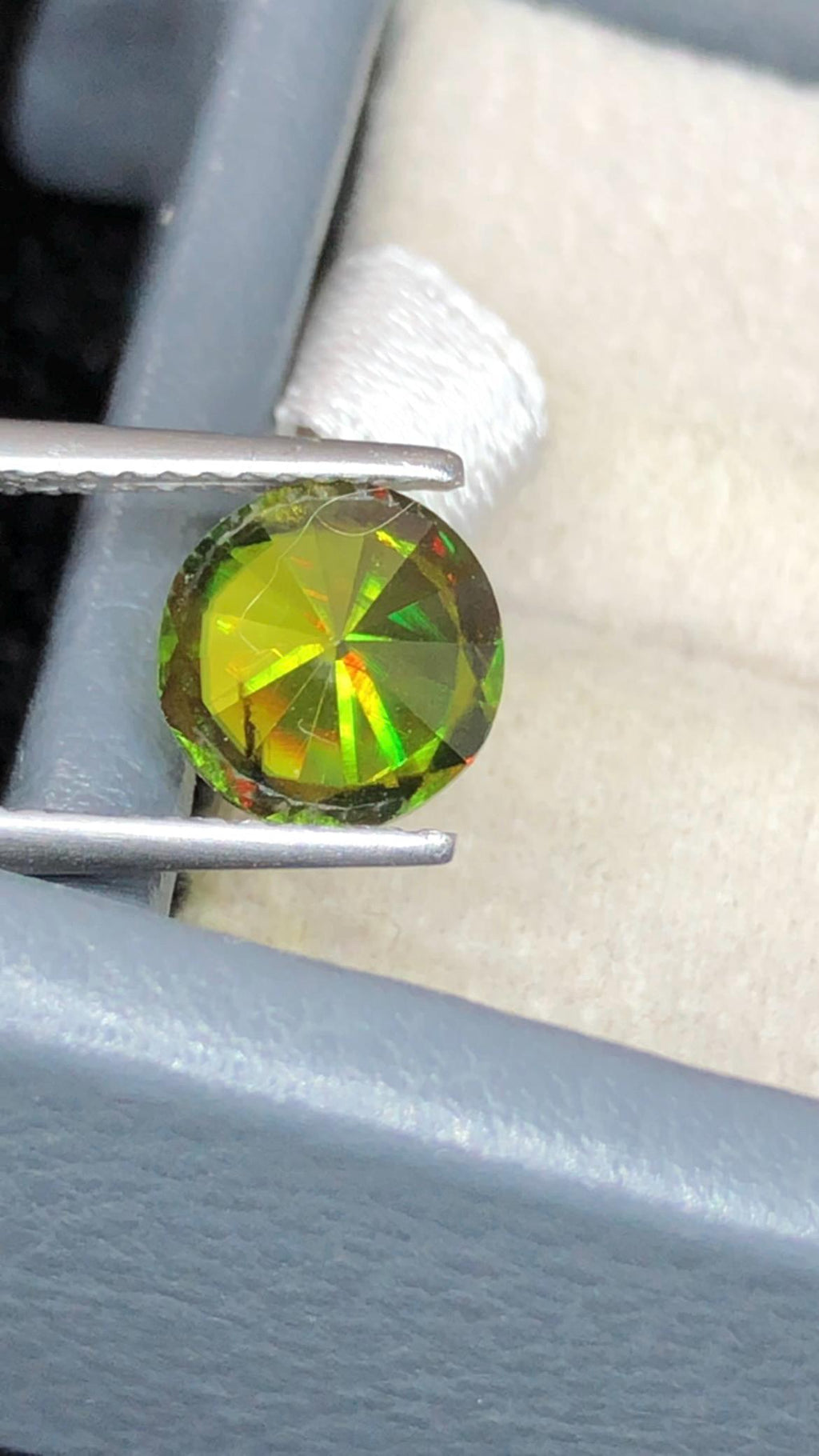 Chrome Green Sphene 1.90ct Round Cut From Madagascar