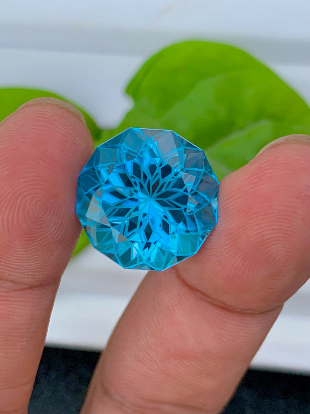 Swiss Blue Topaz Gemstone: 22.05 CT Round Faceted Cut Stone