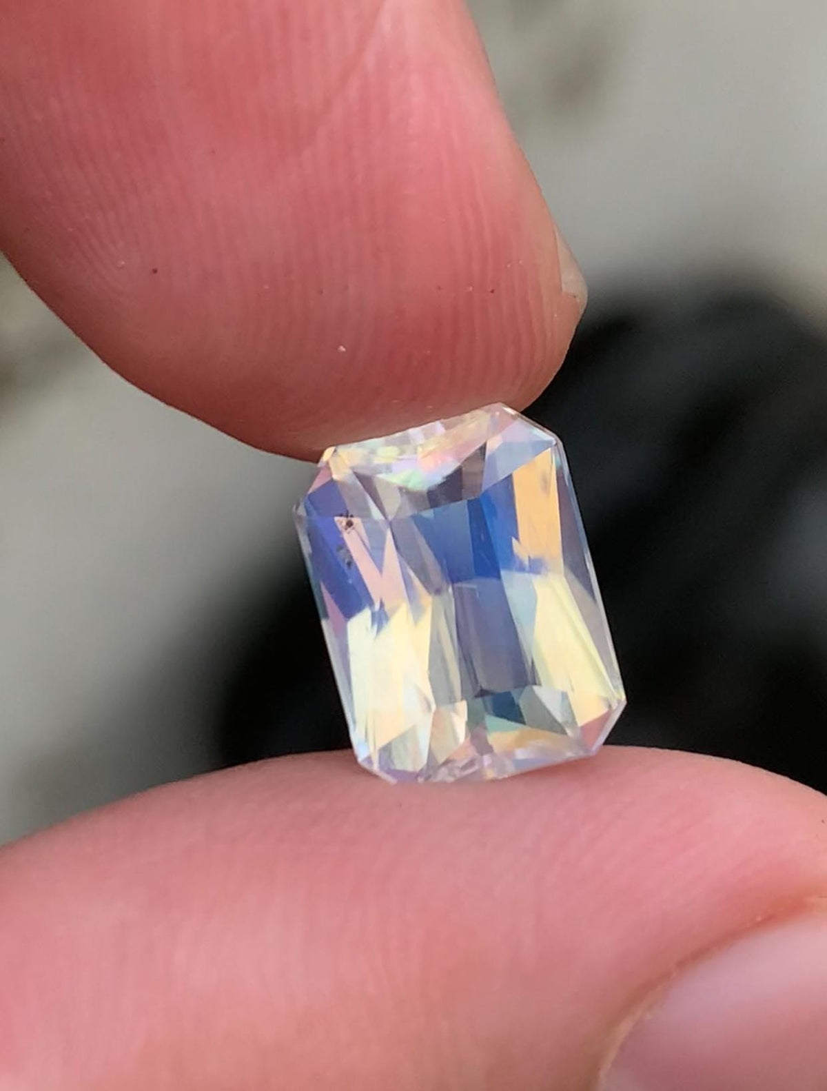 4.60 Carat Rainbow Moonstone: Oval Cut Blue Flash Gemstone