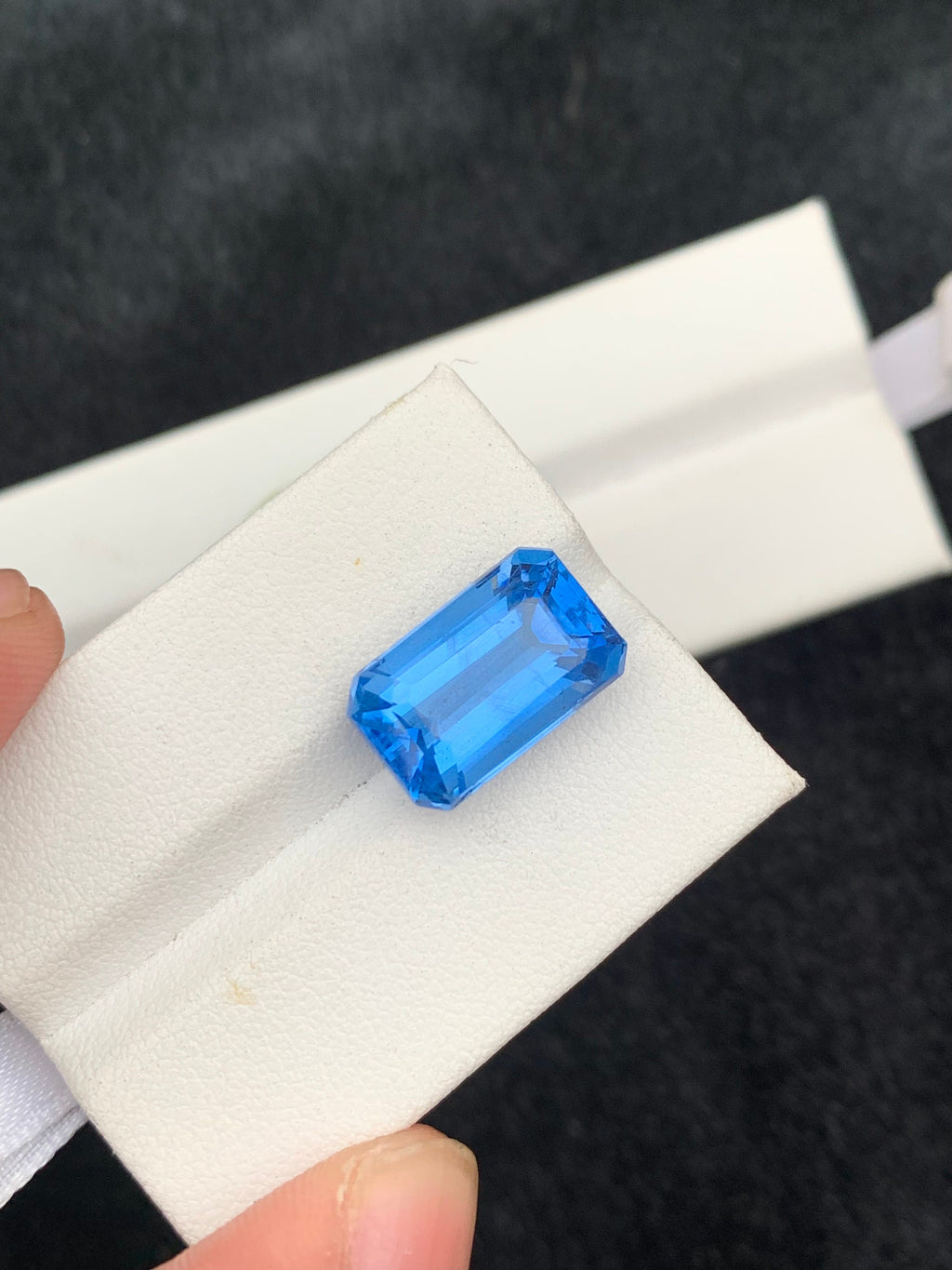 Santa Maria Aquamarine Beryl Gemstone: Emerald Cut Crystal Blue (14x08x07 MM)