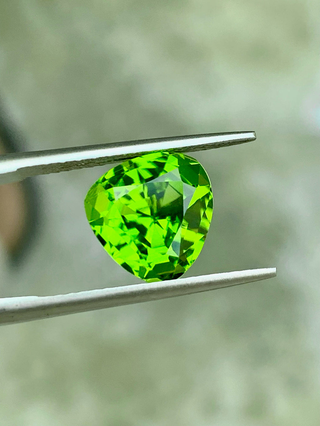 Trillion Cut Green Peridot Gemstone: Natural August Birthstone, 3.95 Cts
