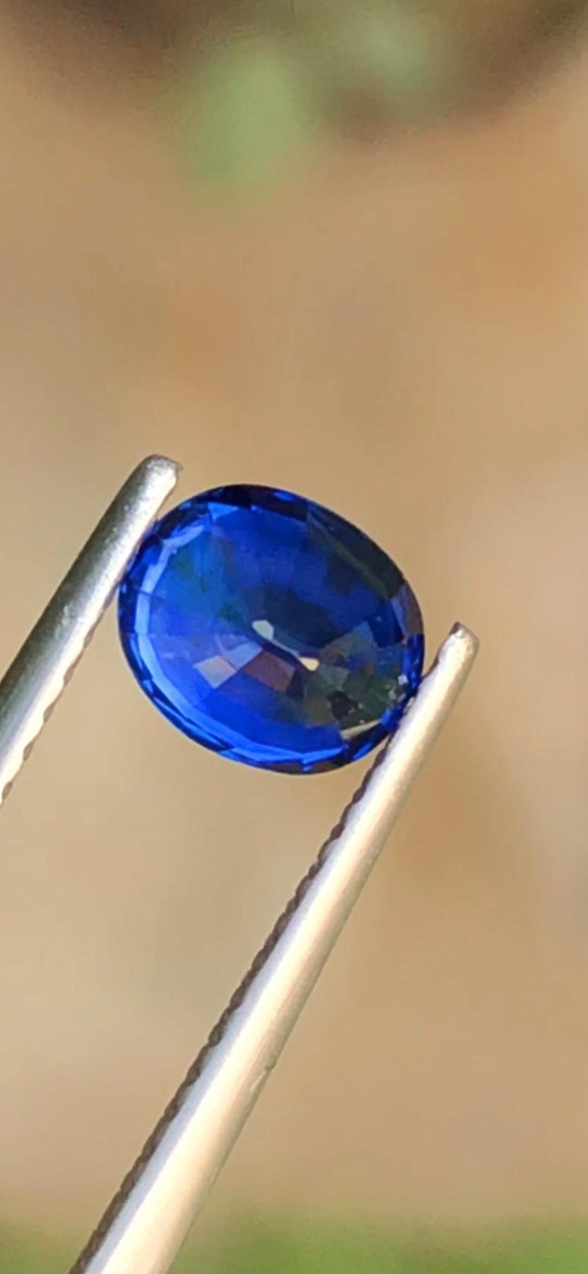 Royal Blue Sapphire 1.28ct Oval Cut Madagascar – Vibrant Faceted Gemstone