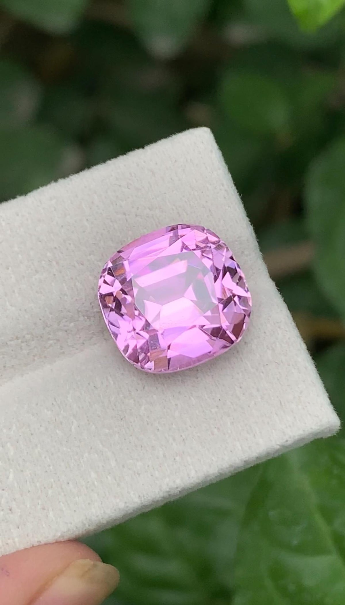 Certified Kunzite 12.80 ct Cushion Cut Pink — Afghanistan