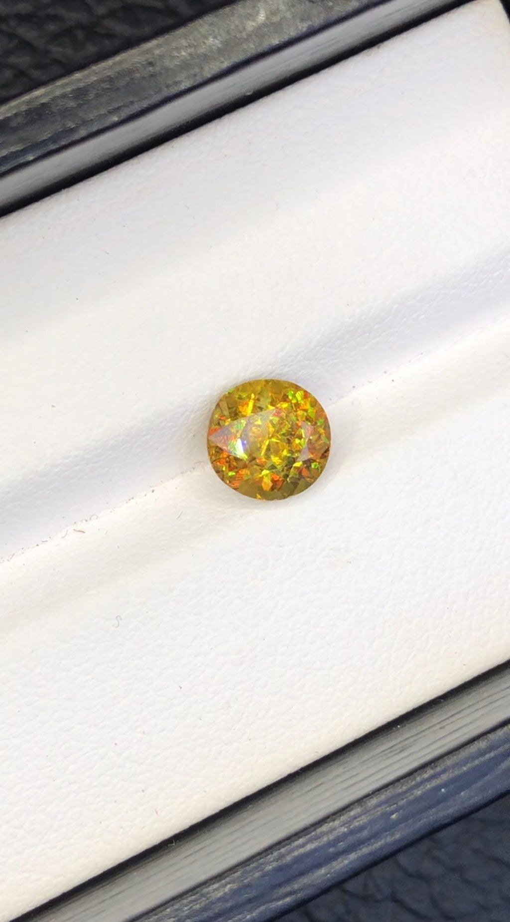 1.90 CT Round Cut Sphene Gemstone: Rare Trichroism Titanite