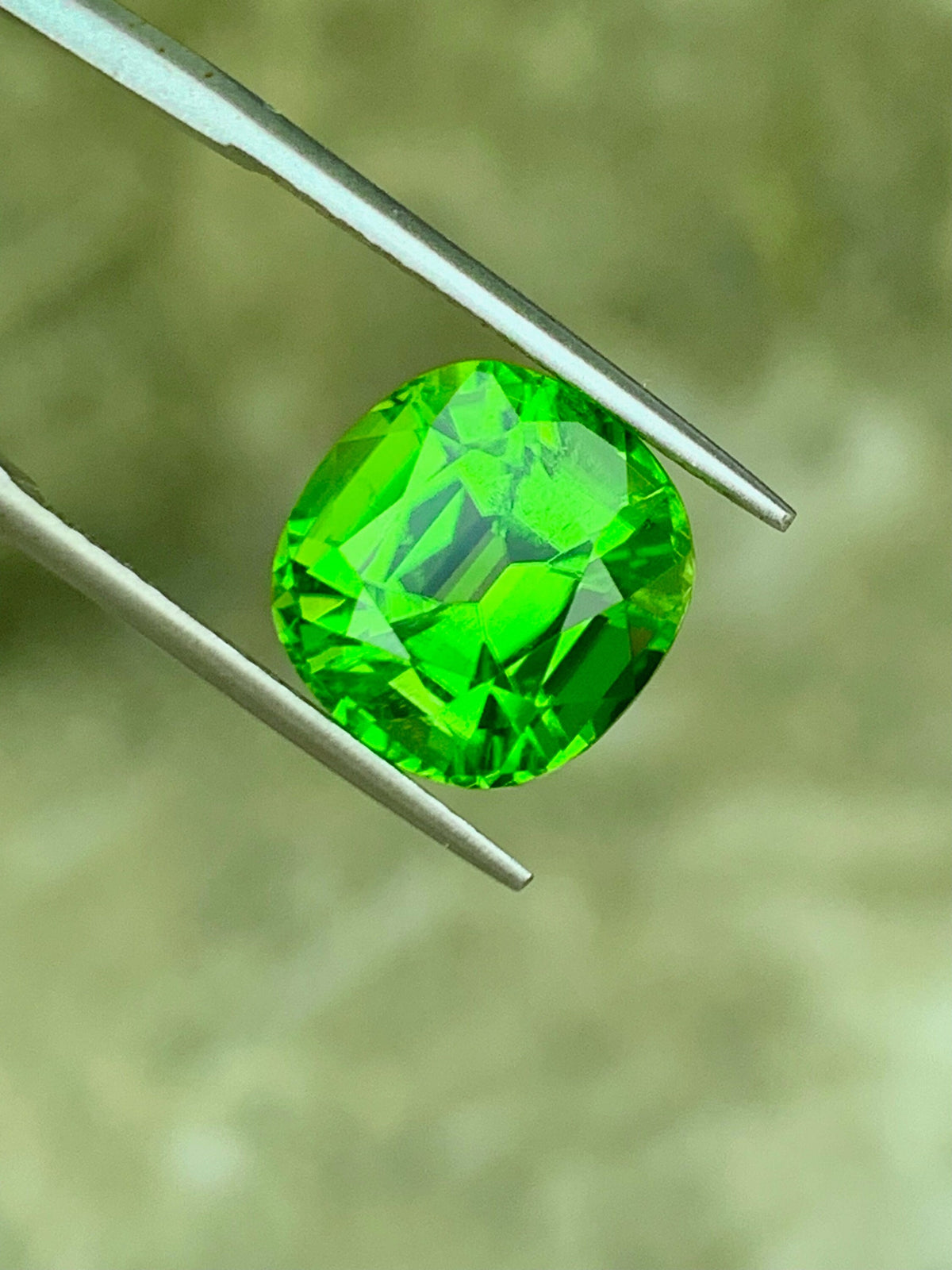 Olive Green Peridot Gemstone: 6.35 CT Natural Cushion Cut