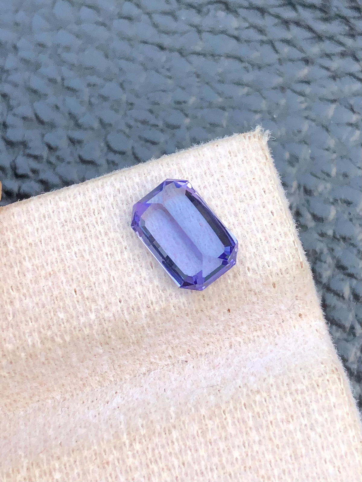 Emerald Cut Blue Sapphire Gemstone: 1.70 CT Loose Ring Stone