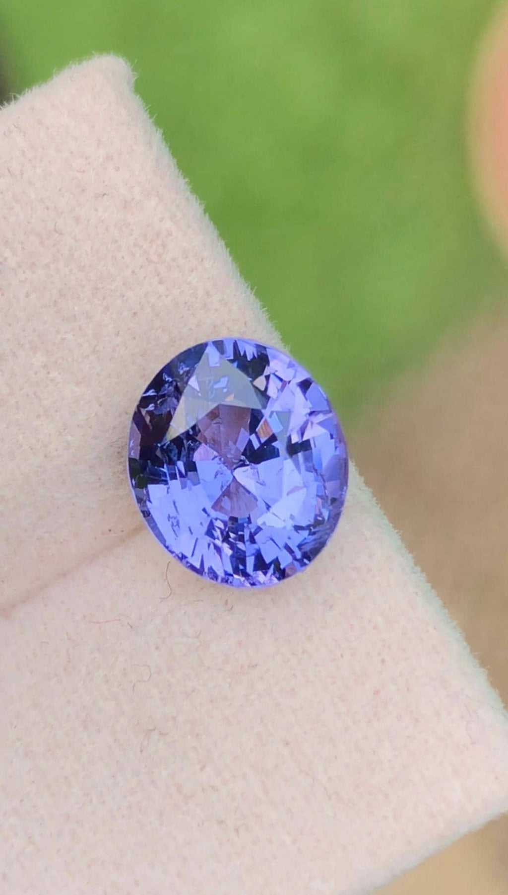 Color Change Spinel 2.99ct Oval Faceted Cut – Color-Change Blue to Purple with Certificate.