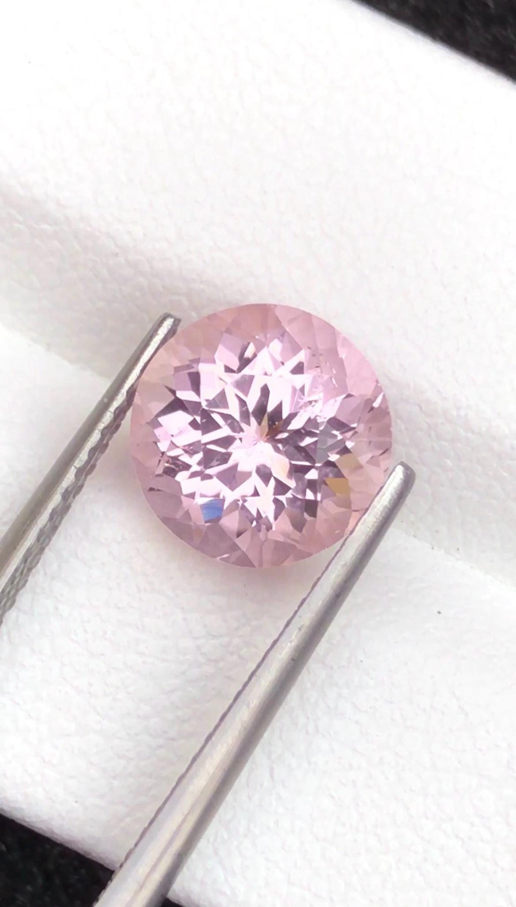 Pink Morganite 3.30 ct Round Cut – From Pakistan