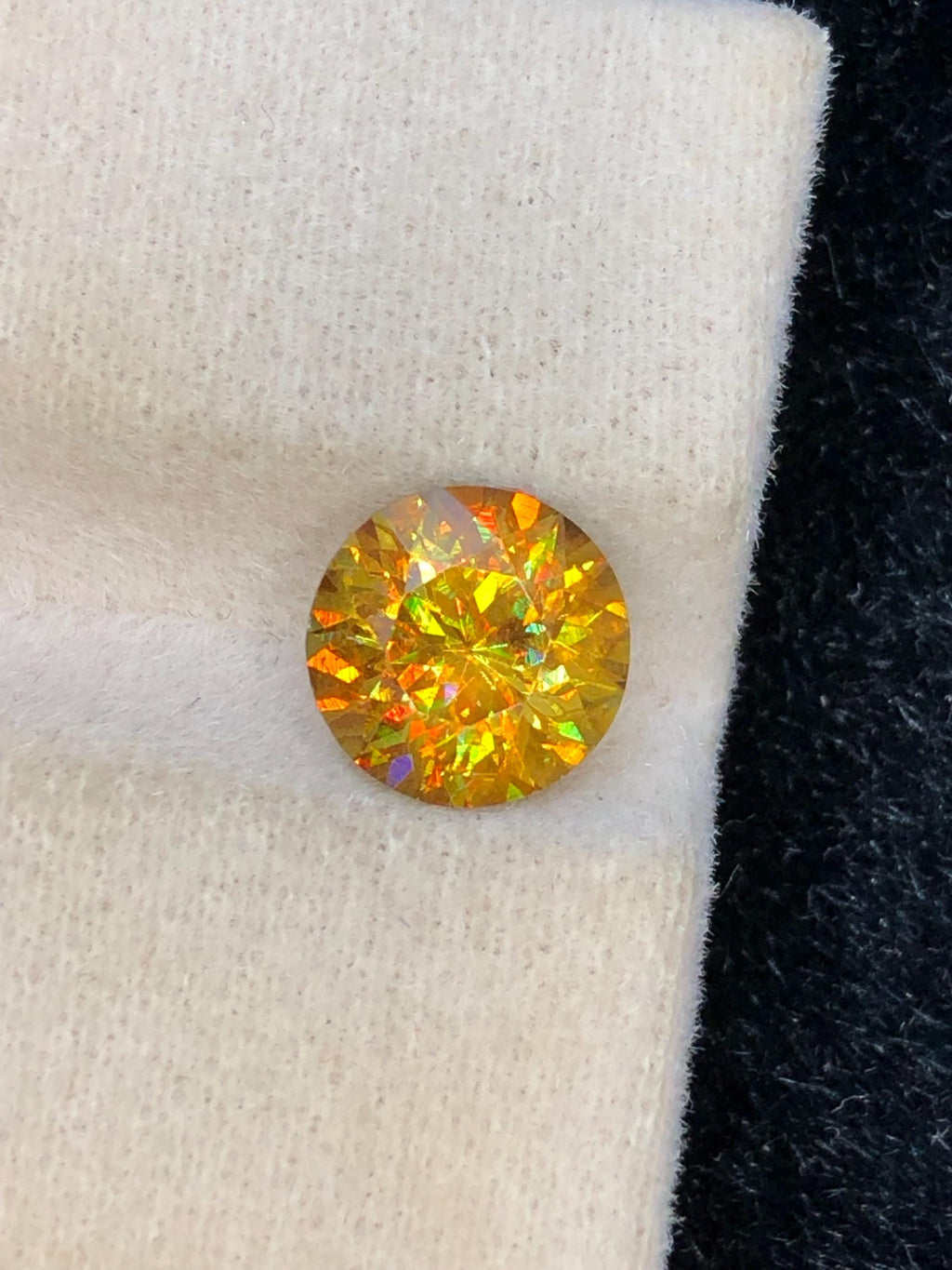 Natural Fire Sphene Gemstone: Round Cut, 2.00 CT, Pakistan Origin
