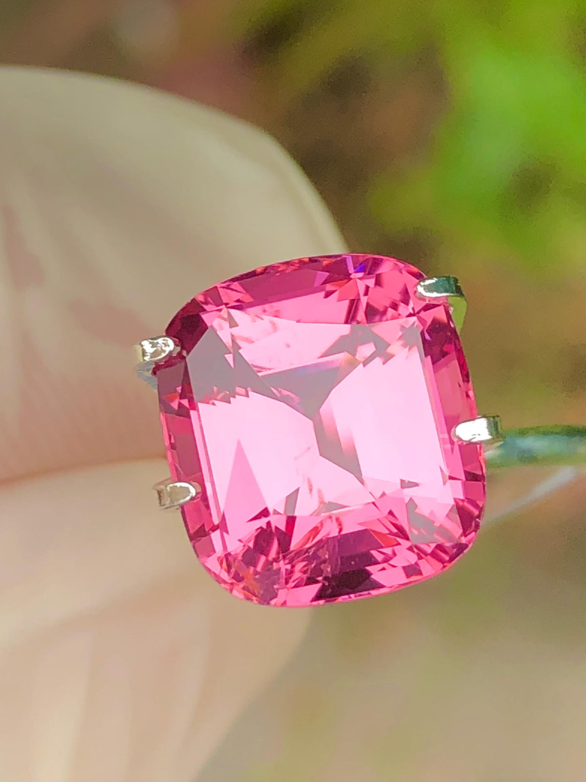 Vivid Pink Mahenge Spinel,6.40 Cts Top Quality Mahenge Spinel from Tanzania