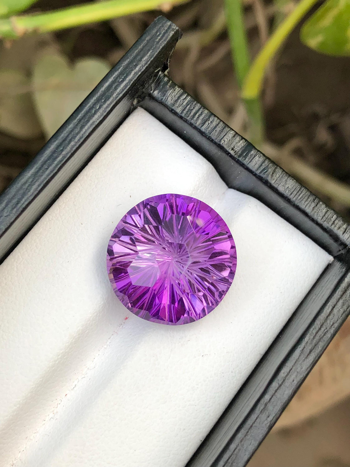 Laser Cut Round Amethyst Gemstone: Loose Purple Stone, 18.85 CT