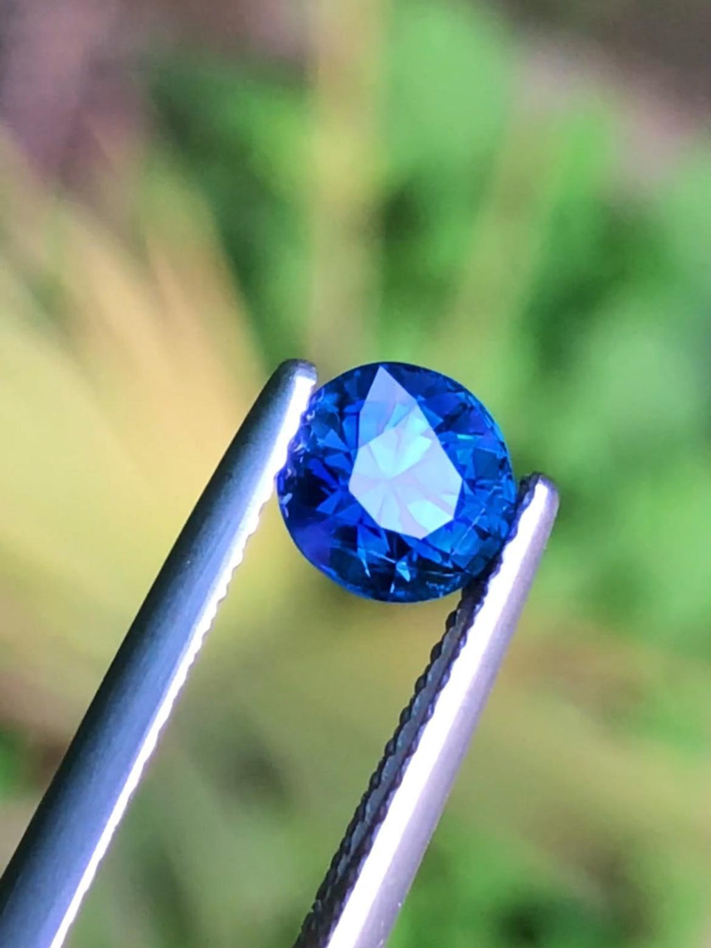 Royal Blue Sapphire 1.12ct Round Cut • Sri Lanka • No Heat