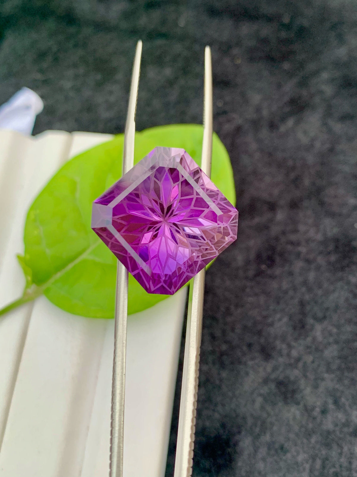 Deep Purple Amethyst Stone: 28.90 CTS, Square Asscher Cut Gem