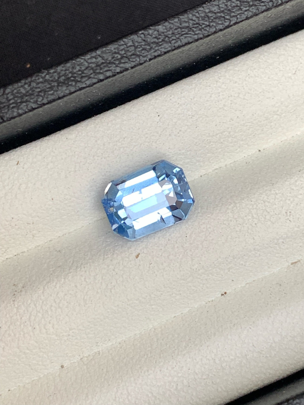 Santa Maria Aquamarine Gemstone: Emerald Cut, 1.80 CT Loose Gem
