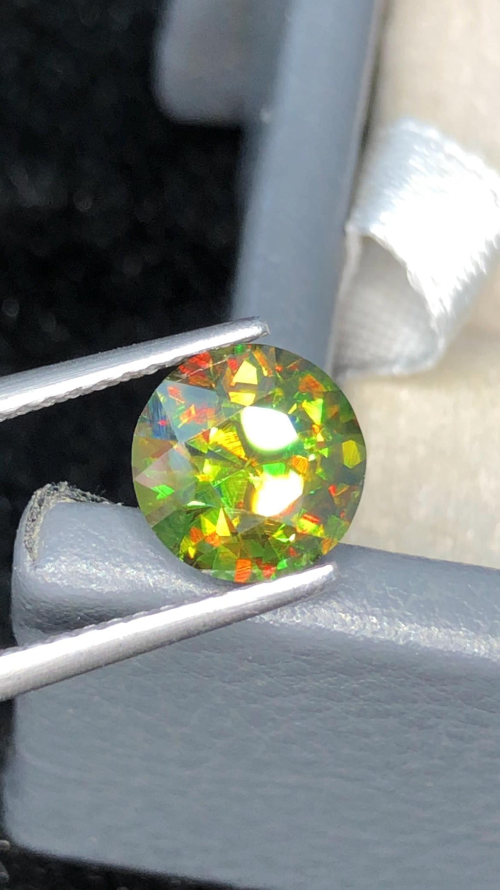 Chrome Sphene 1.90ct Round Cut From Madagascar