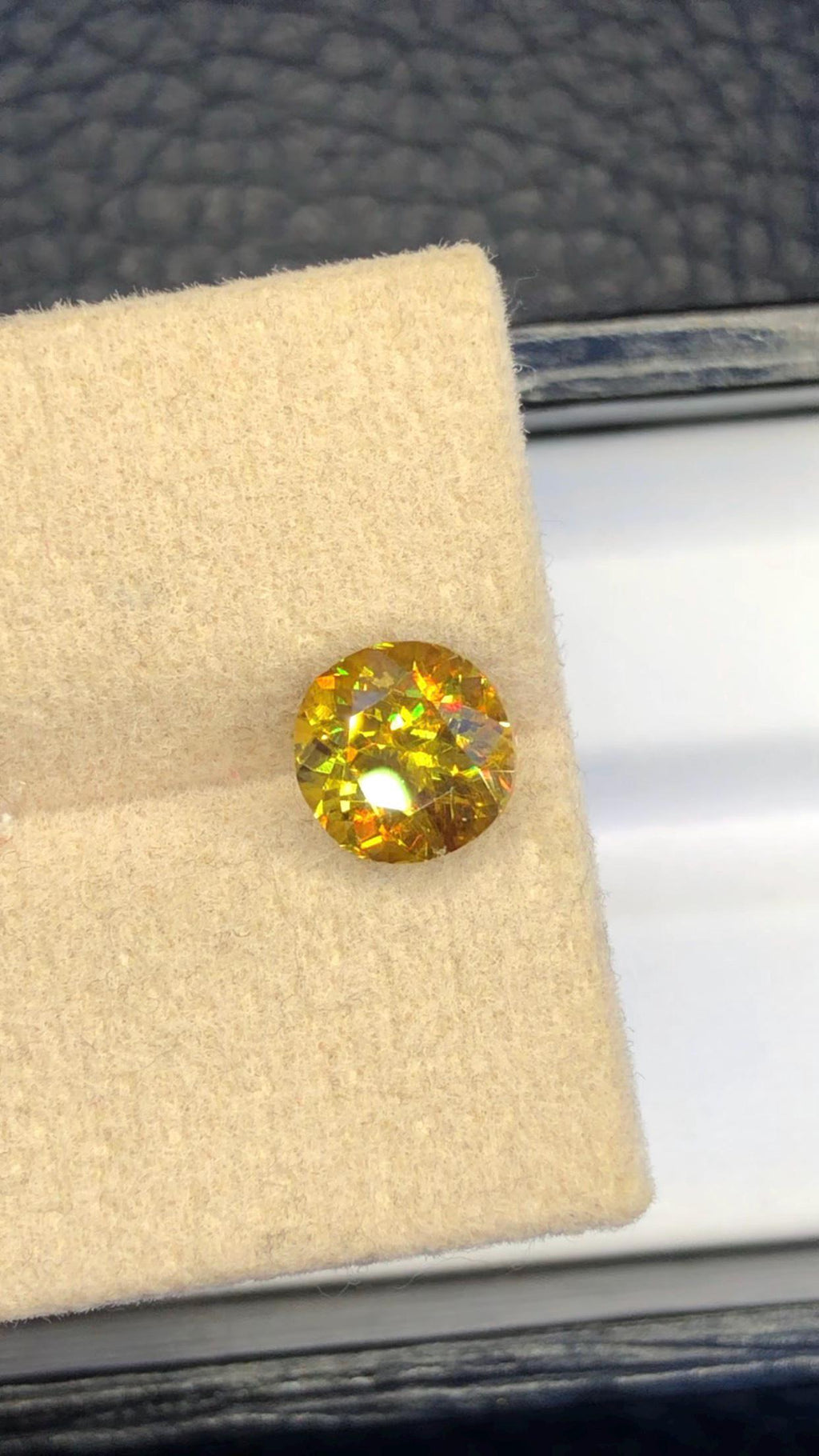 Natural Fire Sphene Gemstone: Round Cut, 1.80 CT, Pakistan Origin