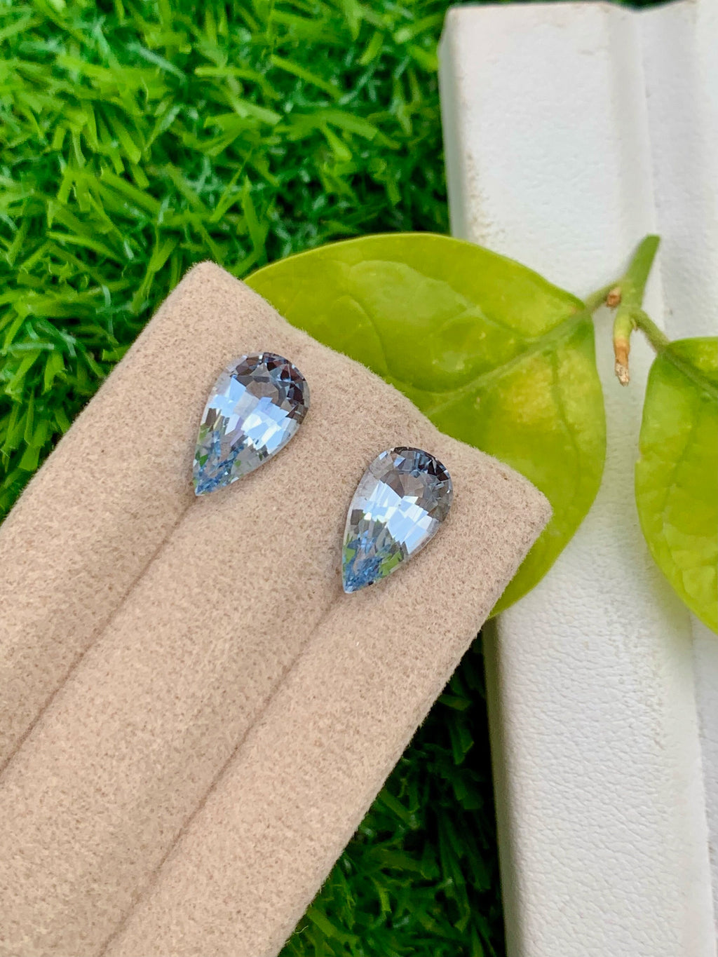 Santa Maria Aquamarine Gemstone Pair: Pear Cut Beryl, 3.70 CT