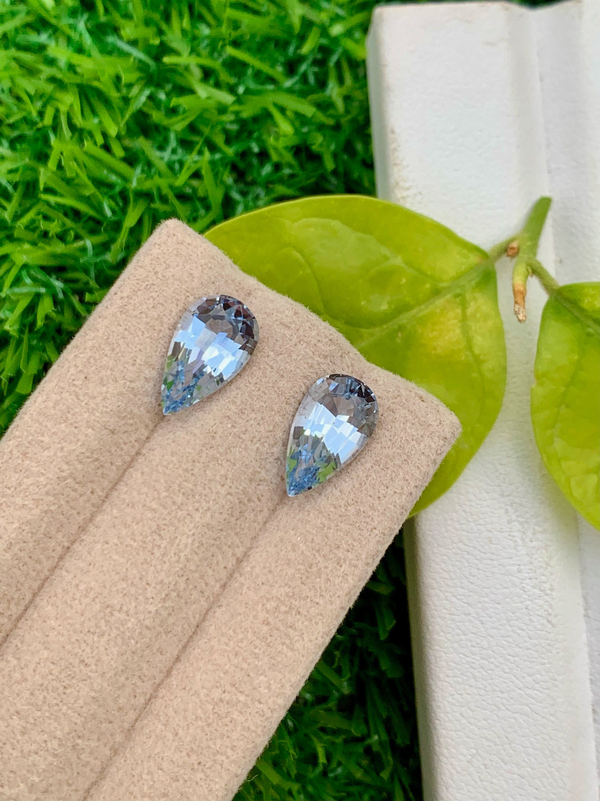 Santa Maria Aquamarine Gemstone Pair: Pear Cut Beryl, 3.70 CT